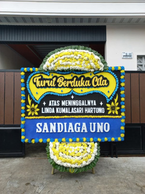 Papan Bunga Duka di Maharani