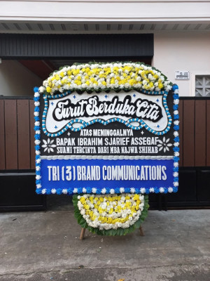 Papan Bunga Duka di Maharani